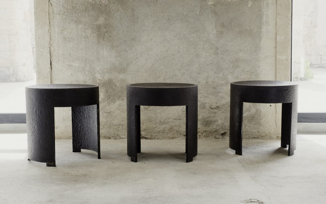 06 PIPA STOOL